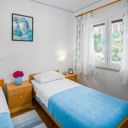 Apartament Marcan *